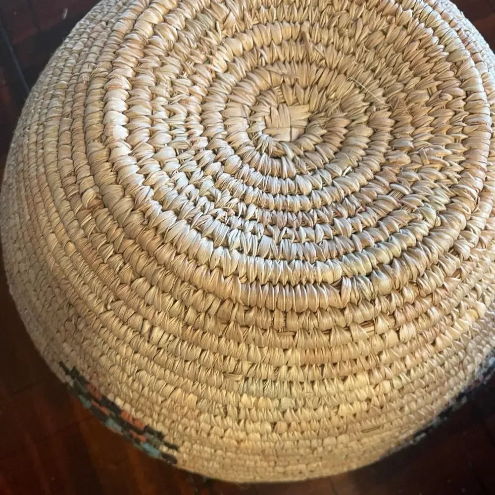 Weaved nigerian hausa basket 11” vintage